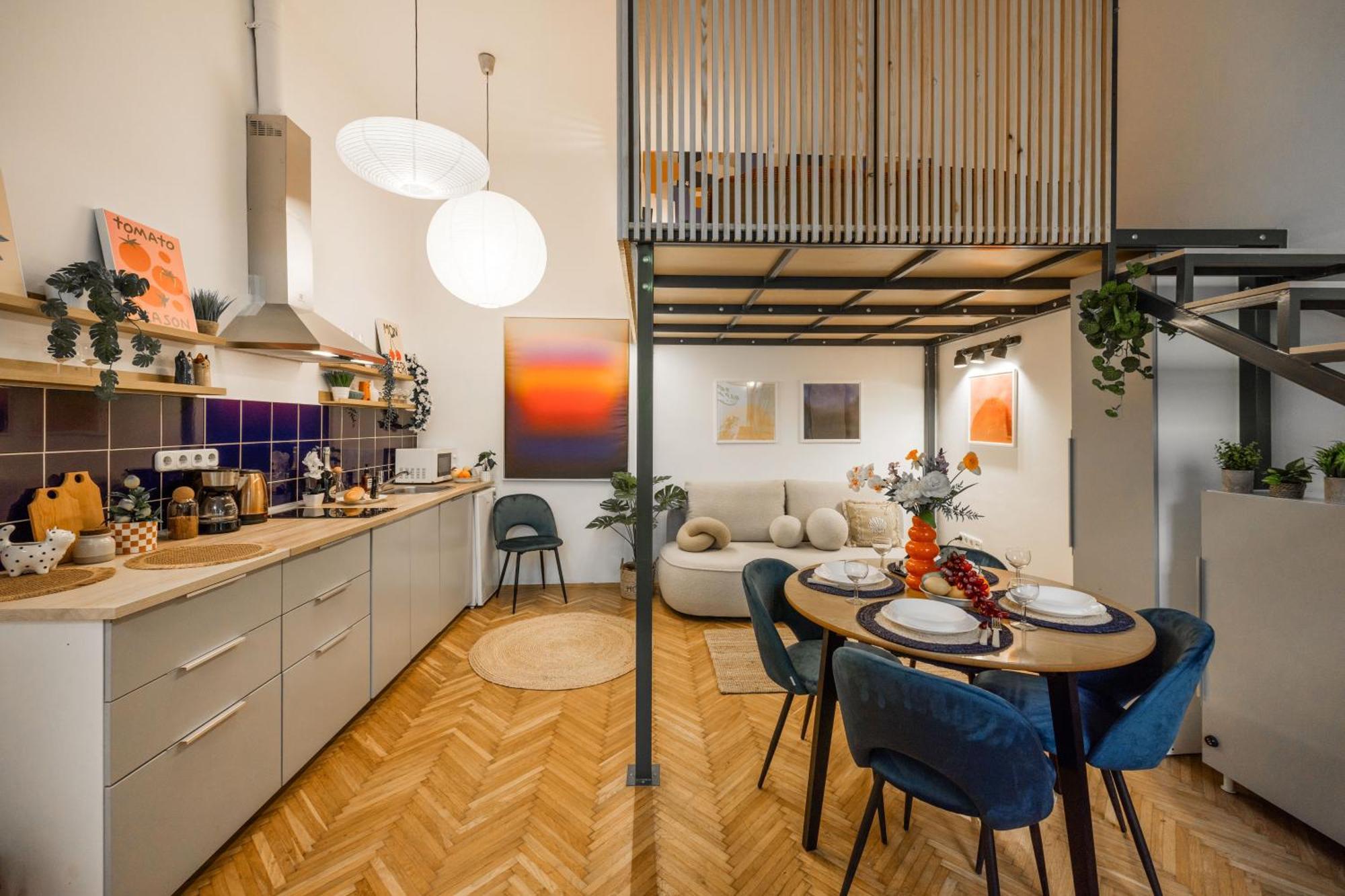 Art Lovers Loft-garden View 3br 2ba Gem Apartamento Budapeste