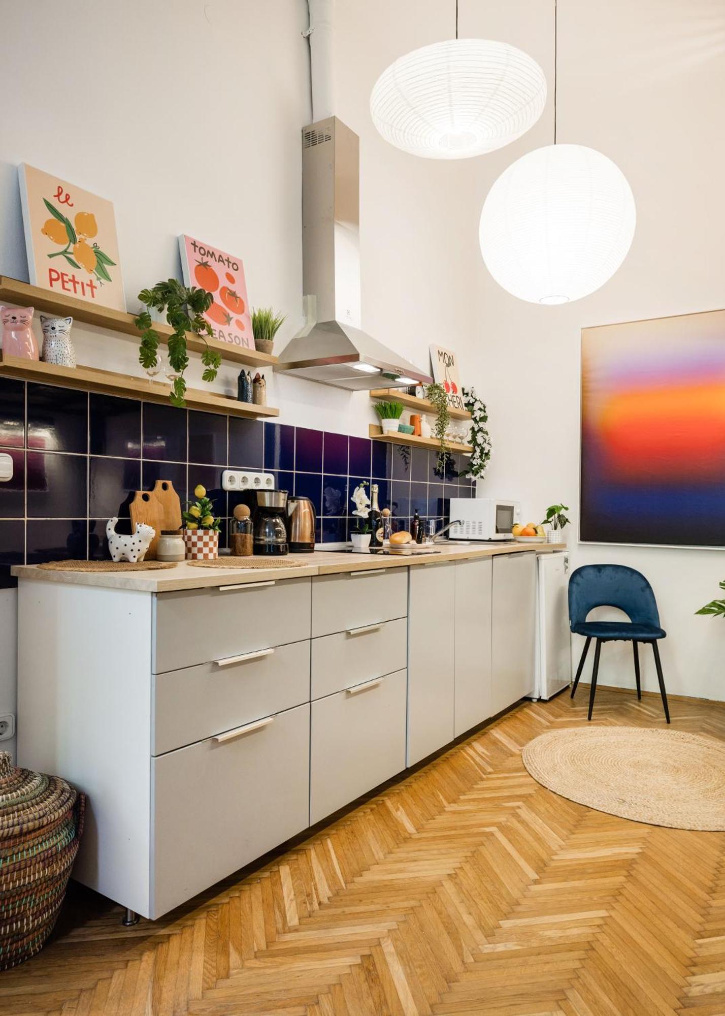 Art Lovers Loft-garden View 3br 2ba Gem * Budapeste