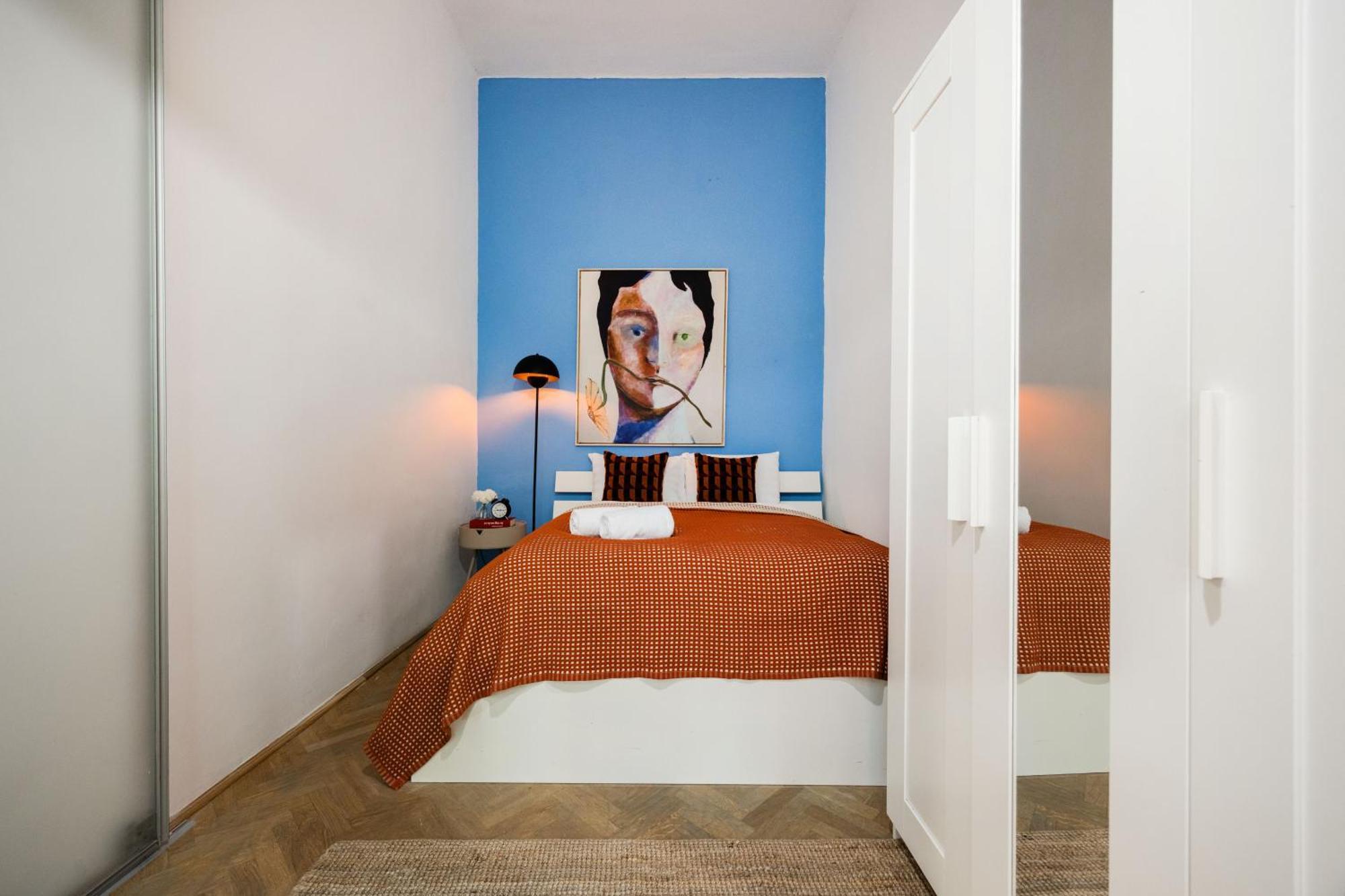 Art Lovers Loft-Garden View 3Br 2Ba Central Gem * Budapest