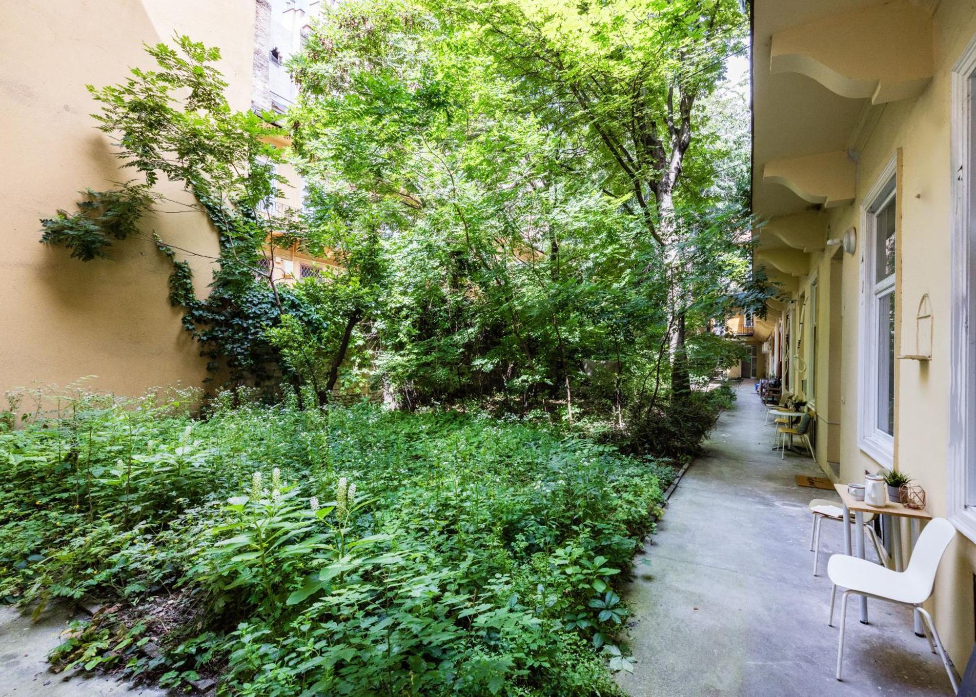 Art Lovers Loft-Garden View 3Br 2Ba Central Gem Apartamento